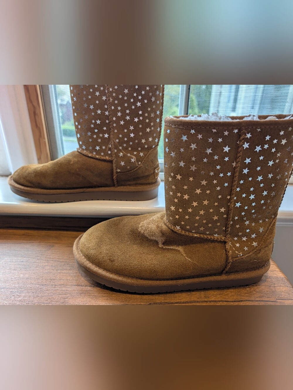 Koolaburra by UGG Koola Short Stars Boots Chestnut Suede Big Kids 5 Women 7